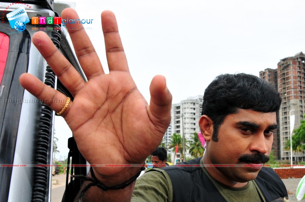 Gulumal Movie hd photo